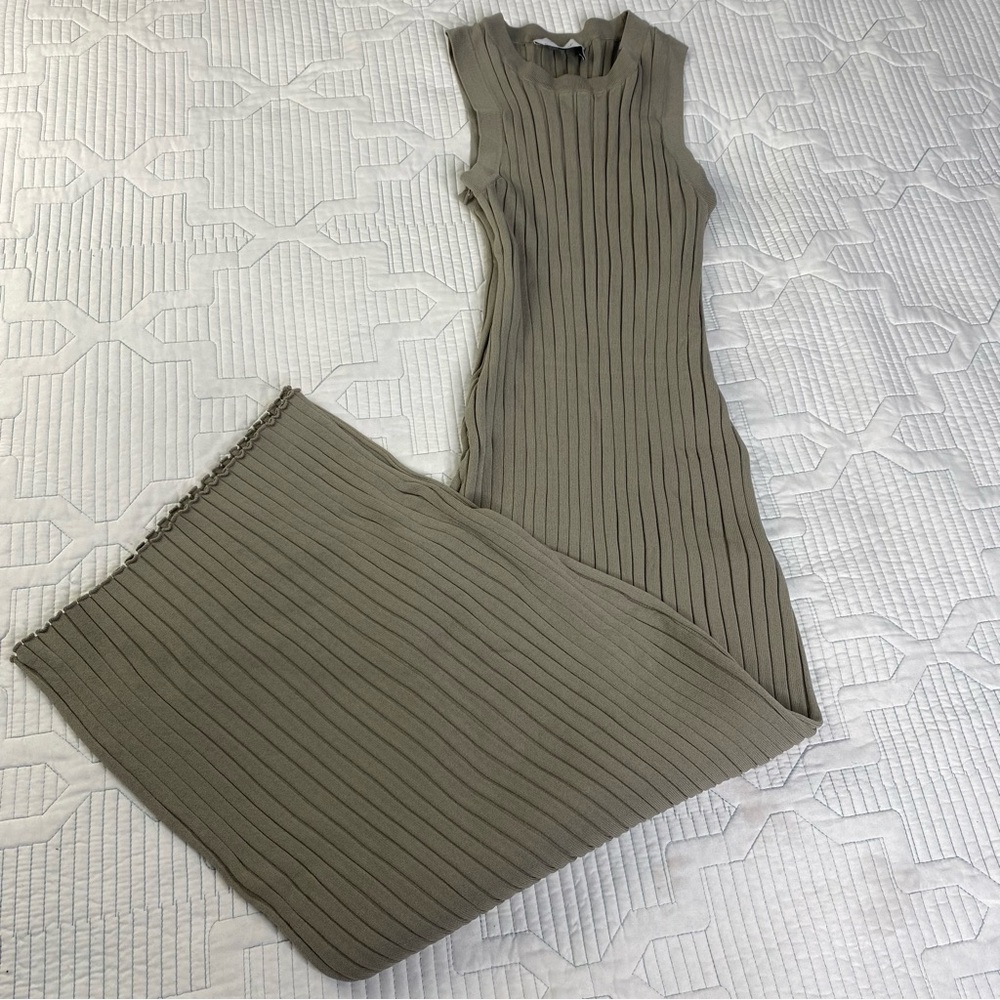 Legoe Heritage Luxe Shift Maternity Dress Beige Side Zip Sleeveless Ribbed Sz XS